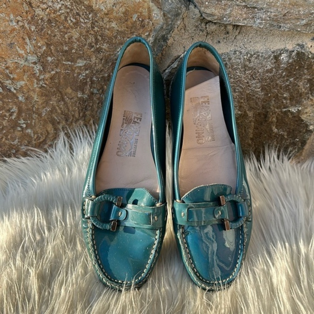 Salvatore Ferragamo Slip On Driver Loafer in Teal Patent Leather Size 7